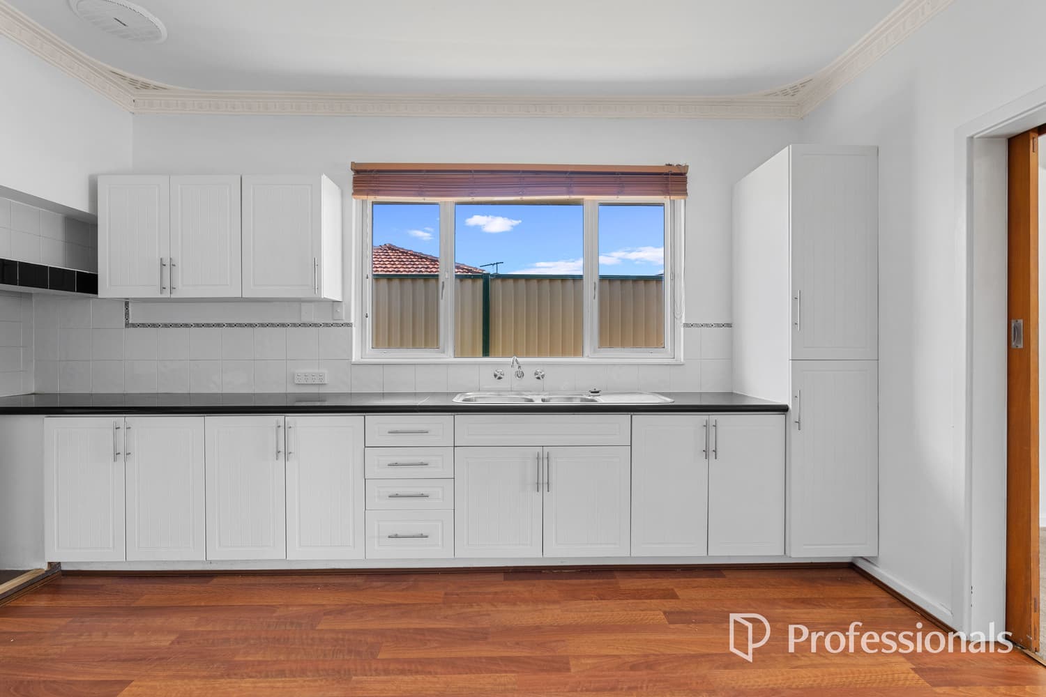 38 Elvire Street, Midland - Thumbnail 2