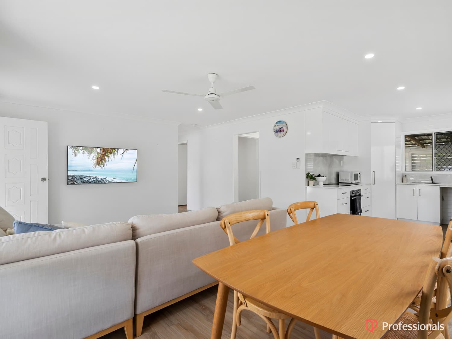 27 Wood Street, Emu Park - Thumbnail 2