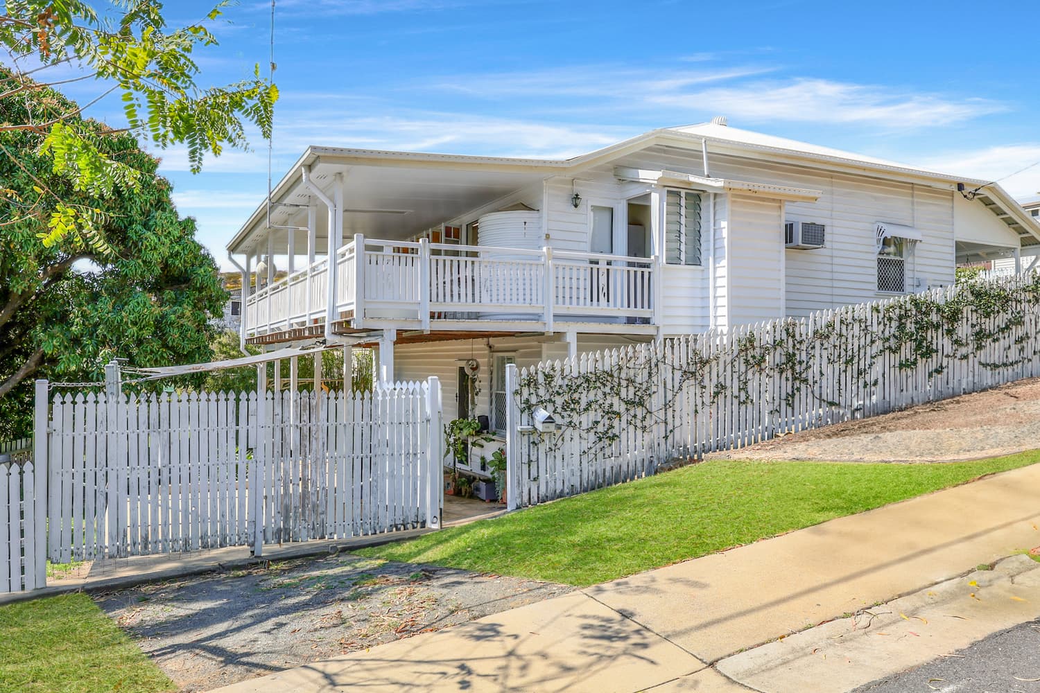 186 Agnes Street, The Range - Image 1