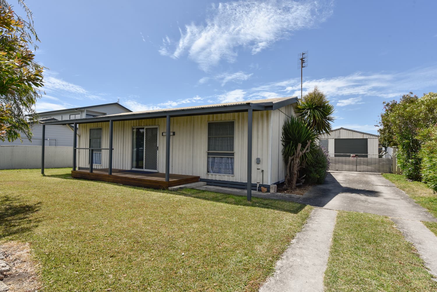 17 McFarlane Street, Robe - Image 1