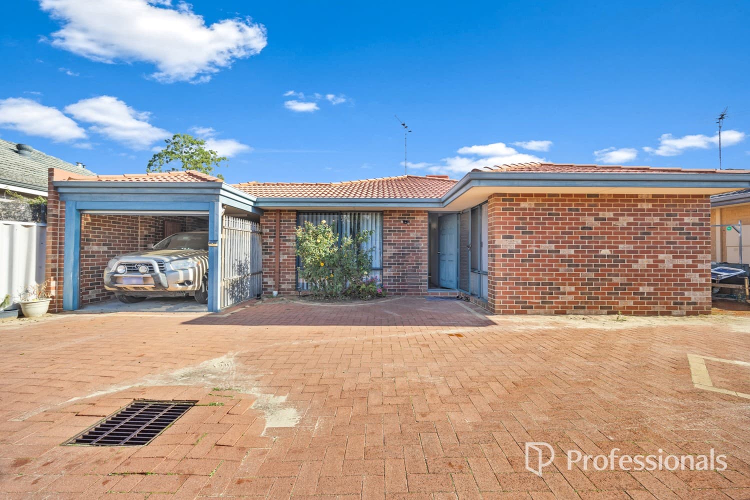 2/20 Frankel Street, Carey Park - Image 1