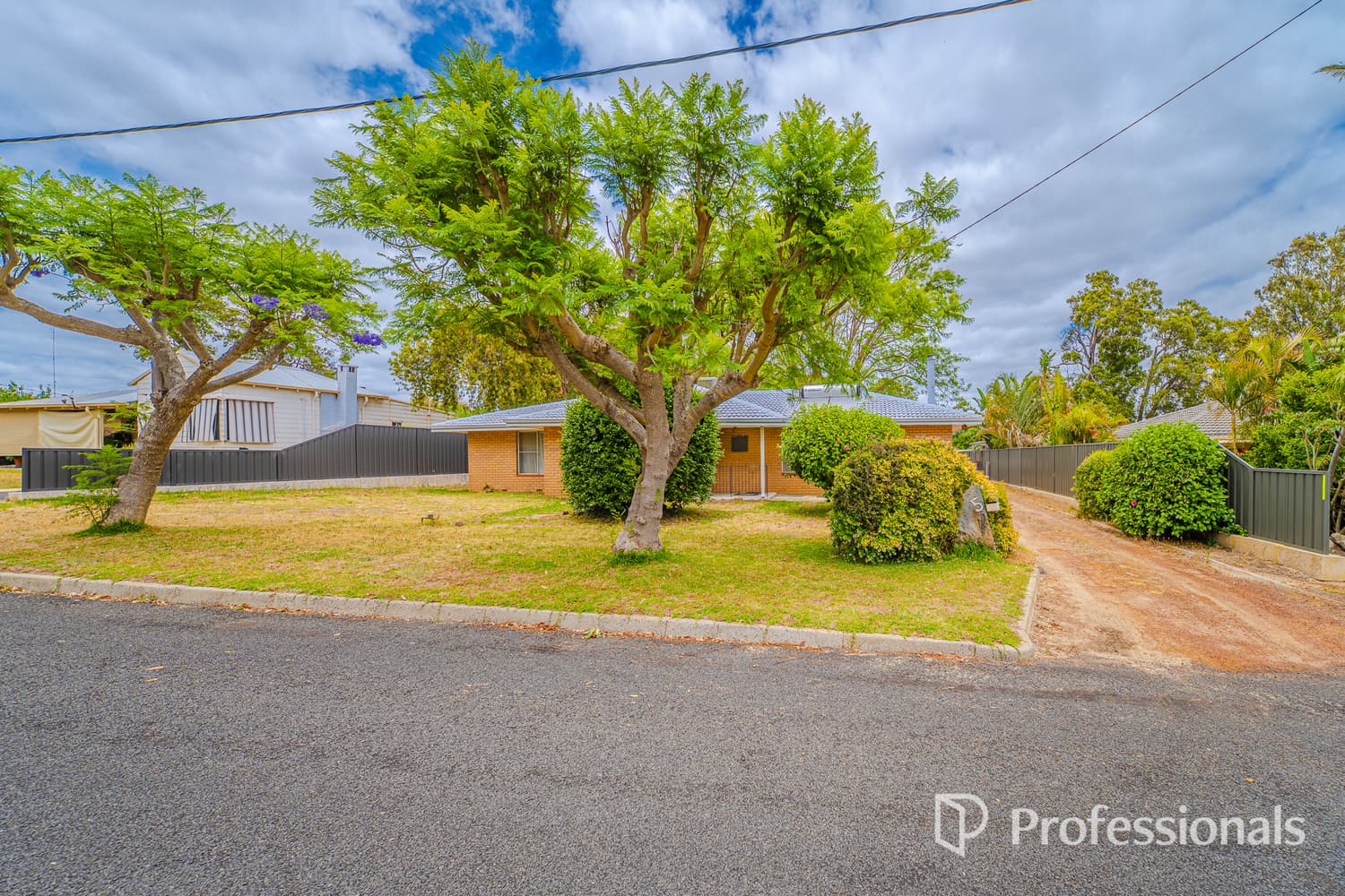 5 Logue Street, Waroona WA 6215, Waroona - Image 1
