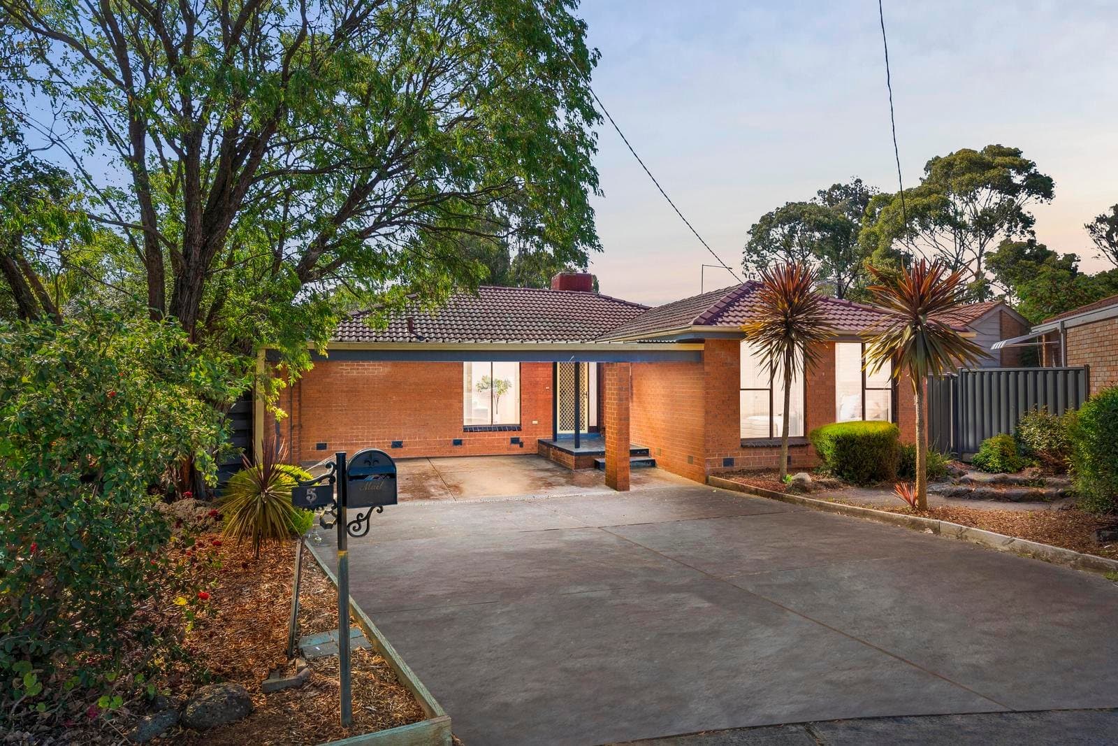 5 Shiraz Court, Bundoora VIC 3083, Bundoora - Thumbnail 2