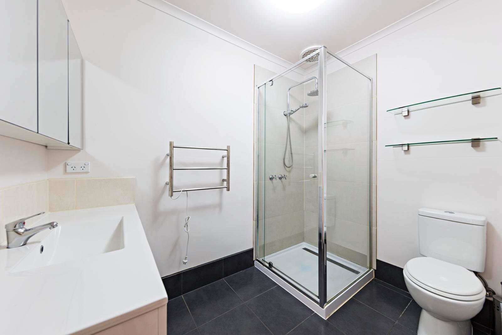 1/29-31 Kenilworth Street, Reservoir VIC 3073, Reservoir - Thumbnail 5