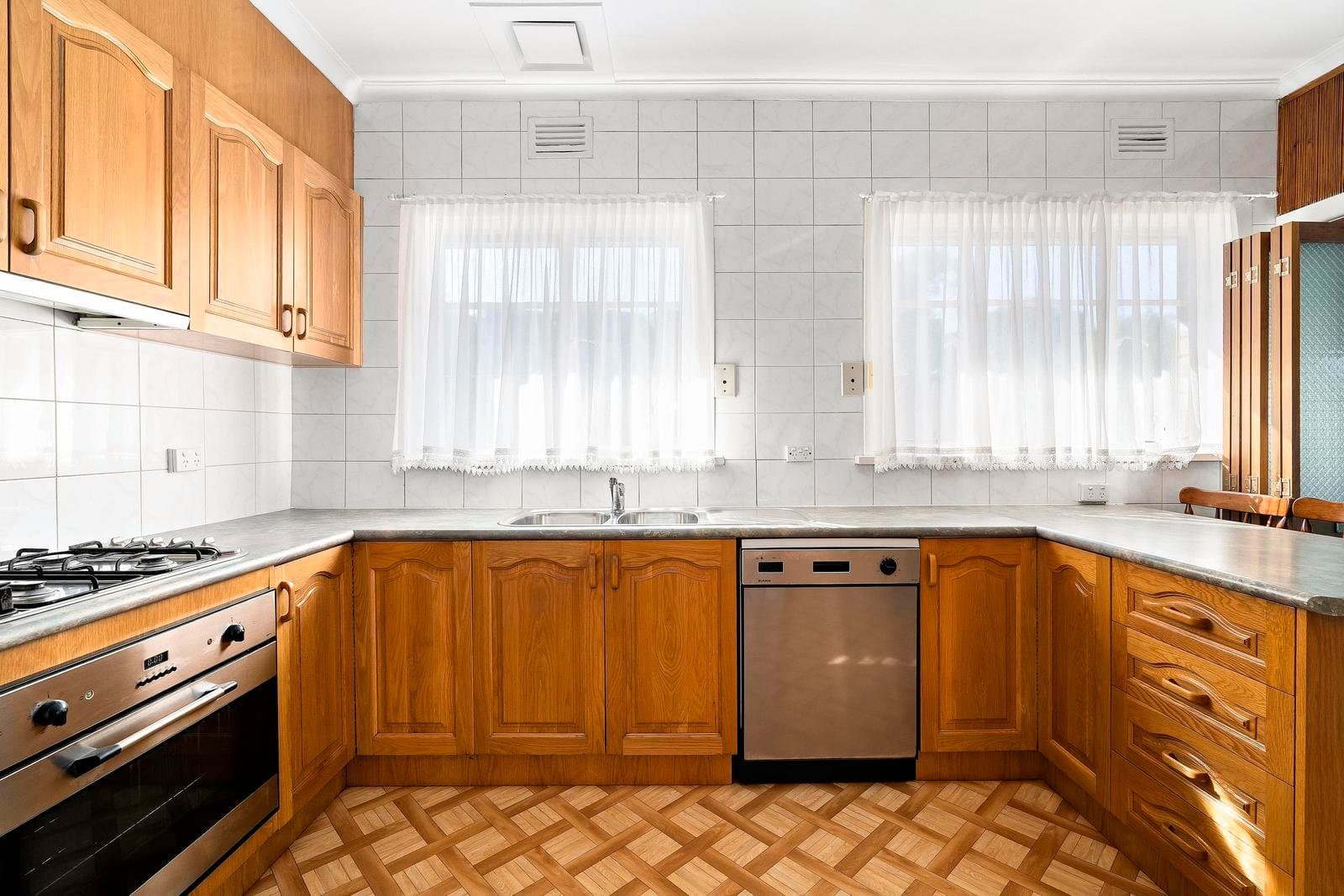 375 Pascoe Vale Road, Strathmore VIC 3041, Strathmore - Thumbnail 6