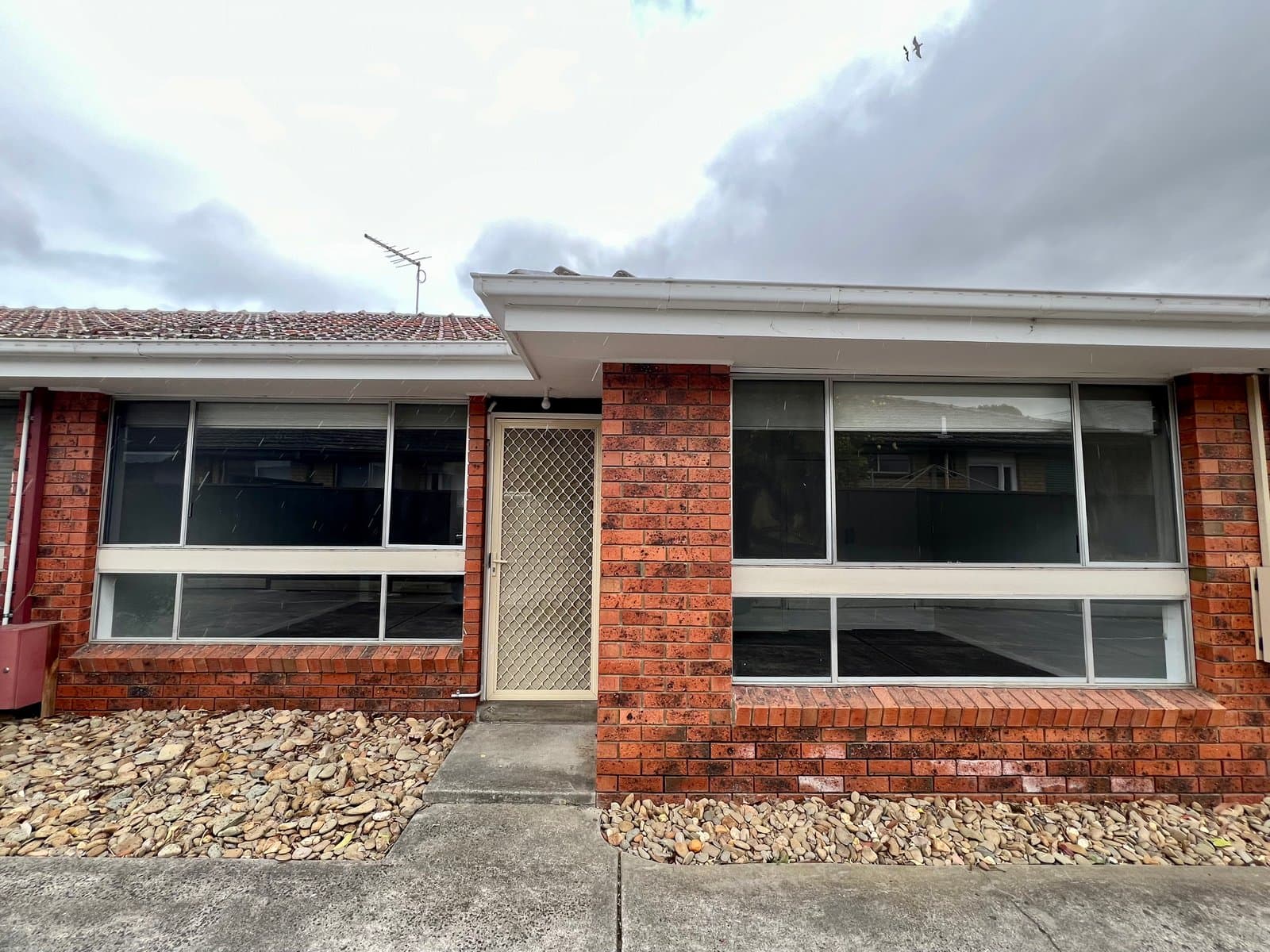 2/93 Barton Street, Reservoir VIC 3073, Reservoir - Thumbnail 2