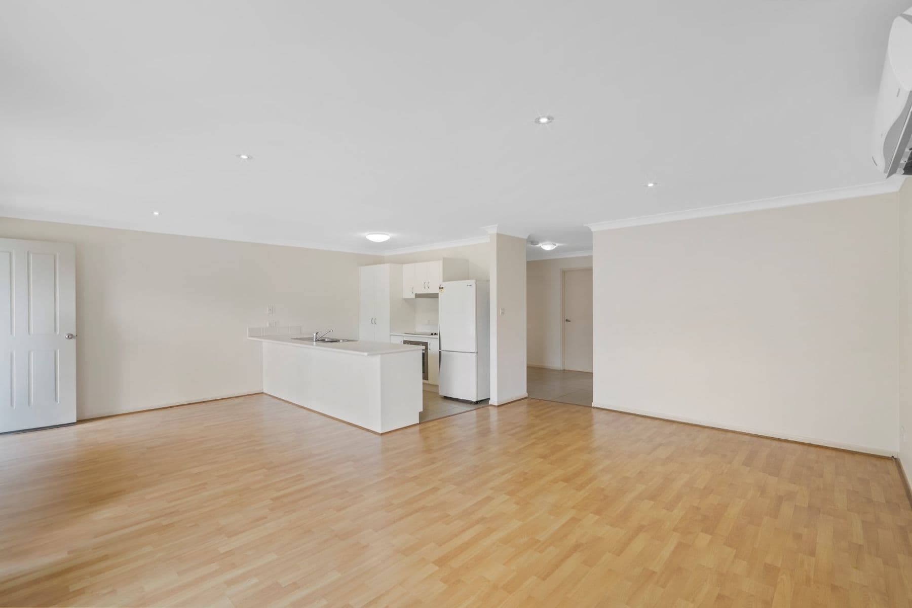 8/45 Sealy Street, Silkstone QLD 4304, Silkstone - Thumbnail 2