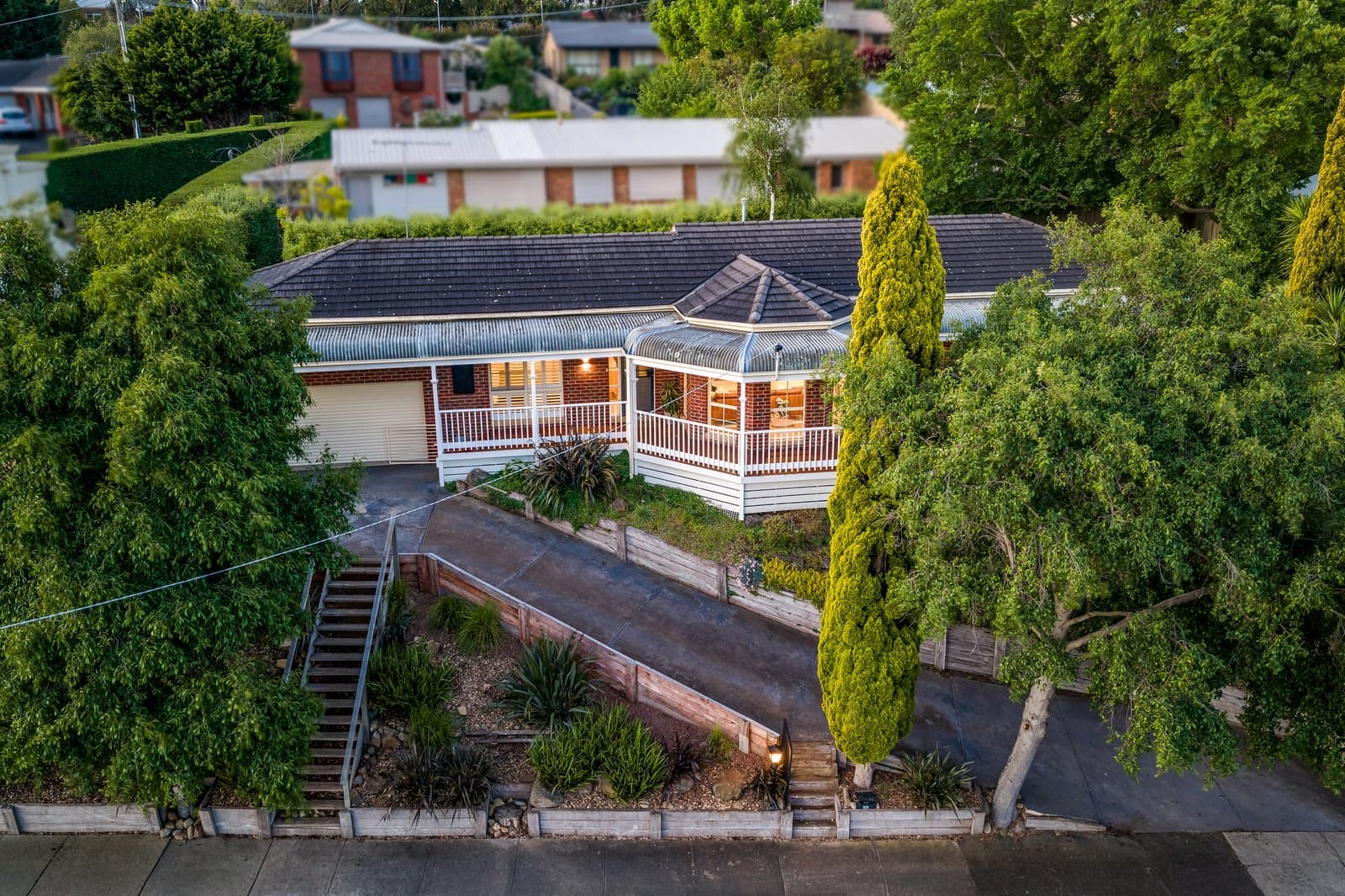 43 Waurnvale Drive, Belmont, Belmont - Thumbnail 2
