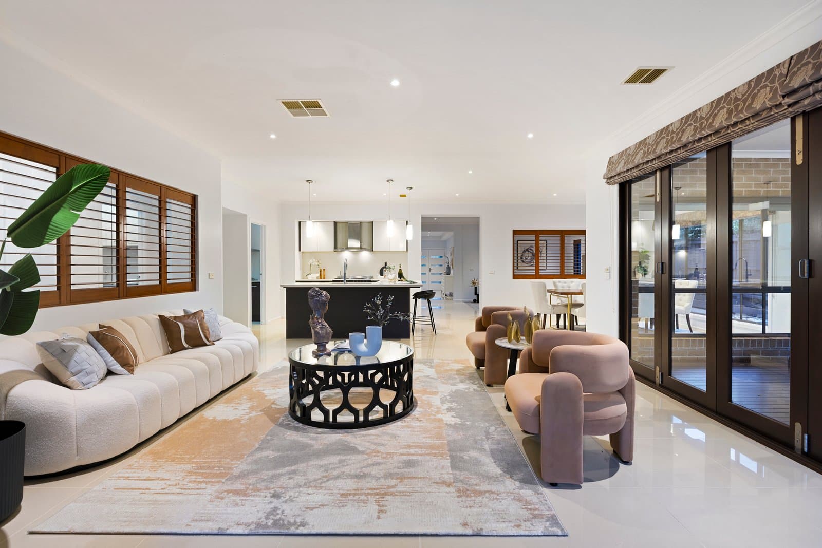 1 Bolan Street, Glen Waverley, Glen Waverley - Thumbnail 3