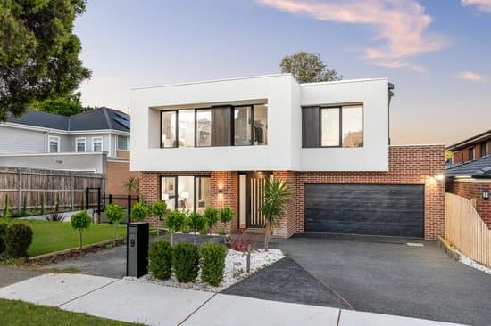9 Jenner Street, Blackburn South, Blackburn South - Image 1