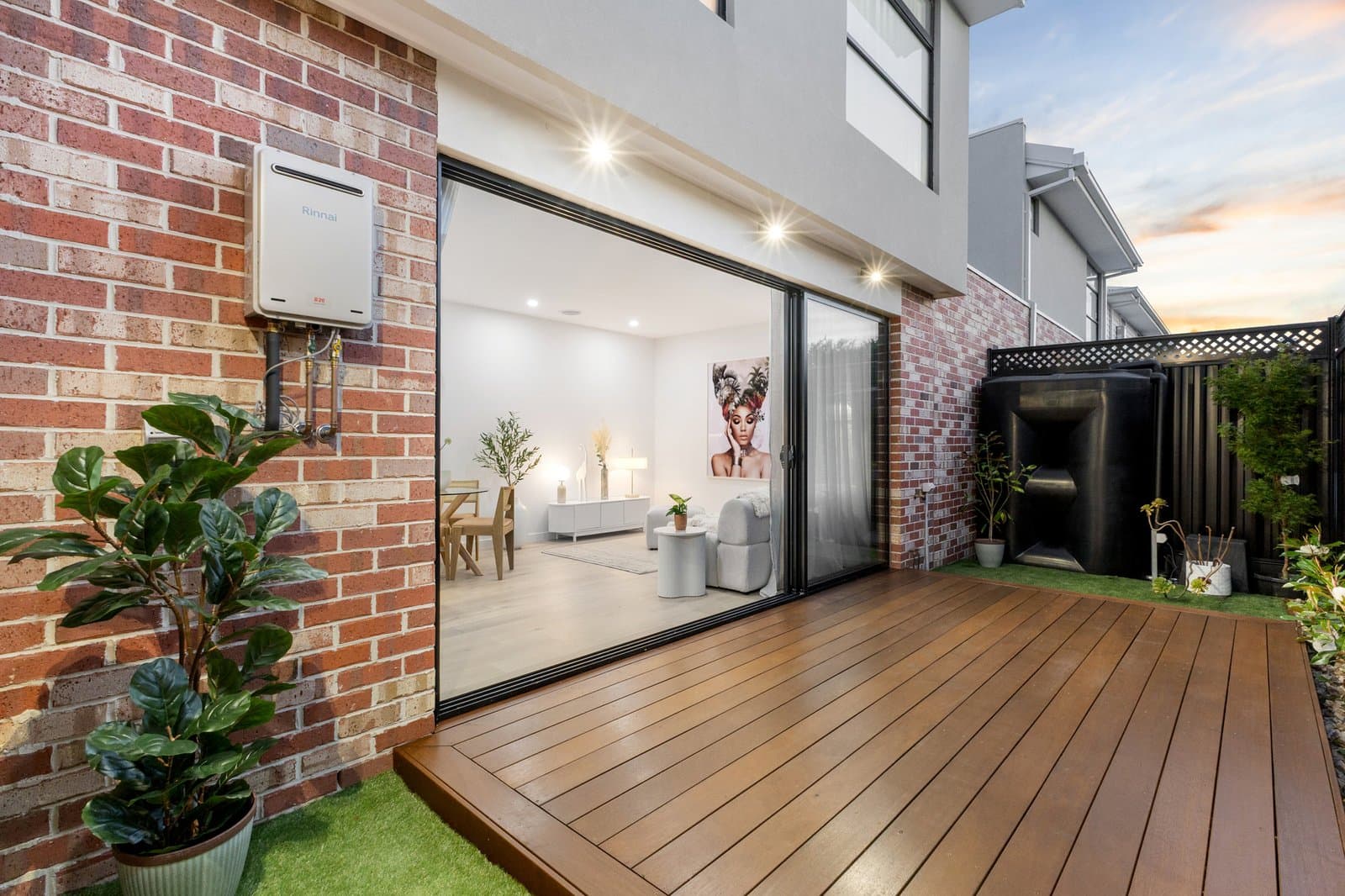 1/11 Waiora Parade, West Footscray, West Footscray - Image 1