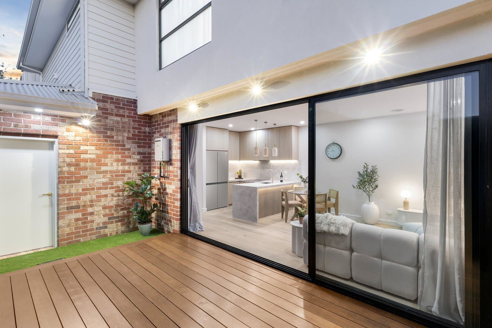1/11 Waiora Parade, West Footscray, West Footscray - Thumbnail 2