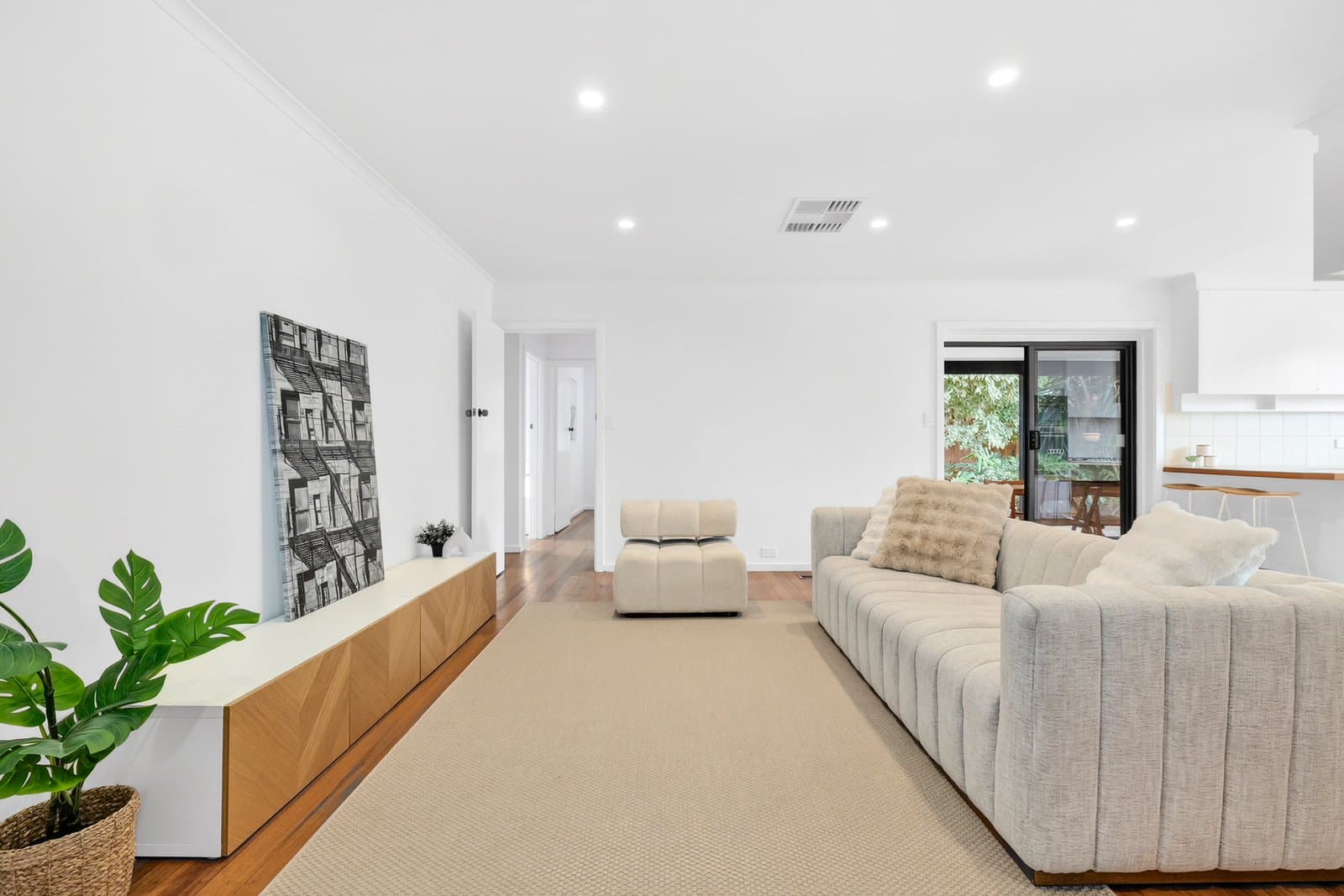 2 Norwood Court, Wheelers Hill, Wheelers Hill - Thumbnail 5