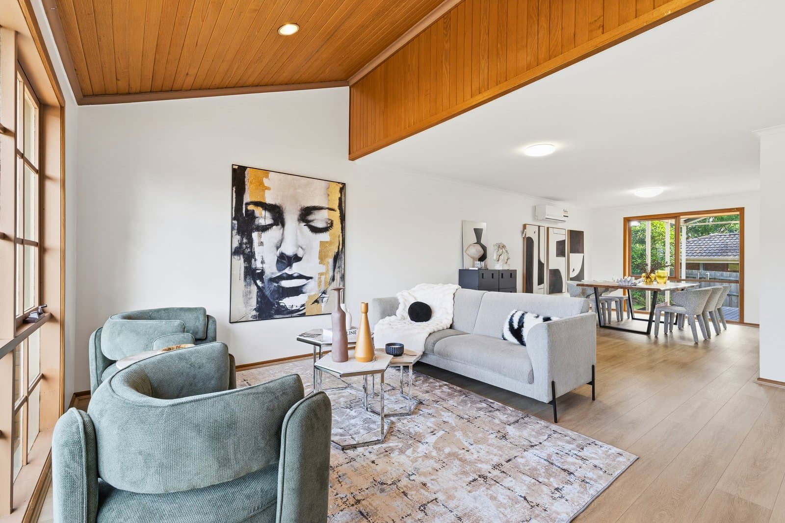 1 Stanton Court, Glen Waverley, Glen Waverley - Thumbnail 6