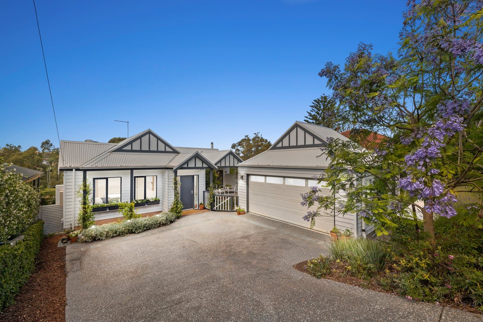 20 Carrol Grove, Mount Waverley, Mount Waverley - Thumbnail 3