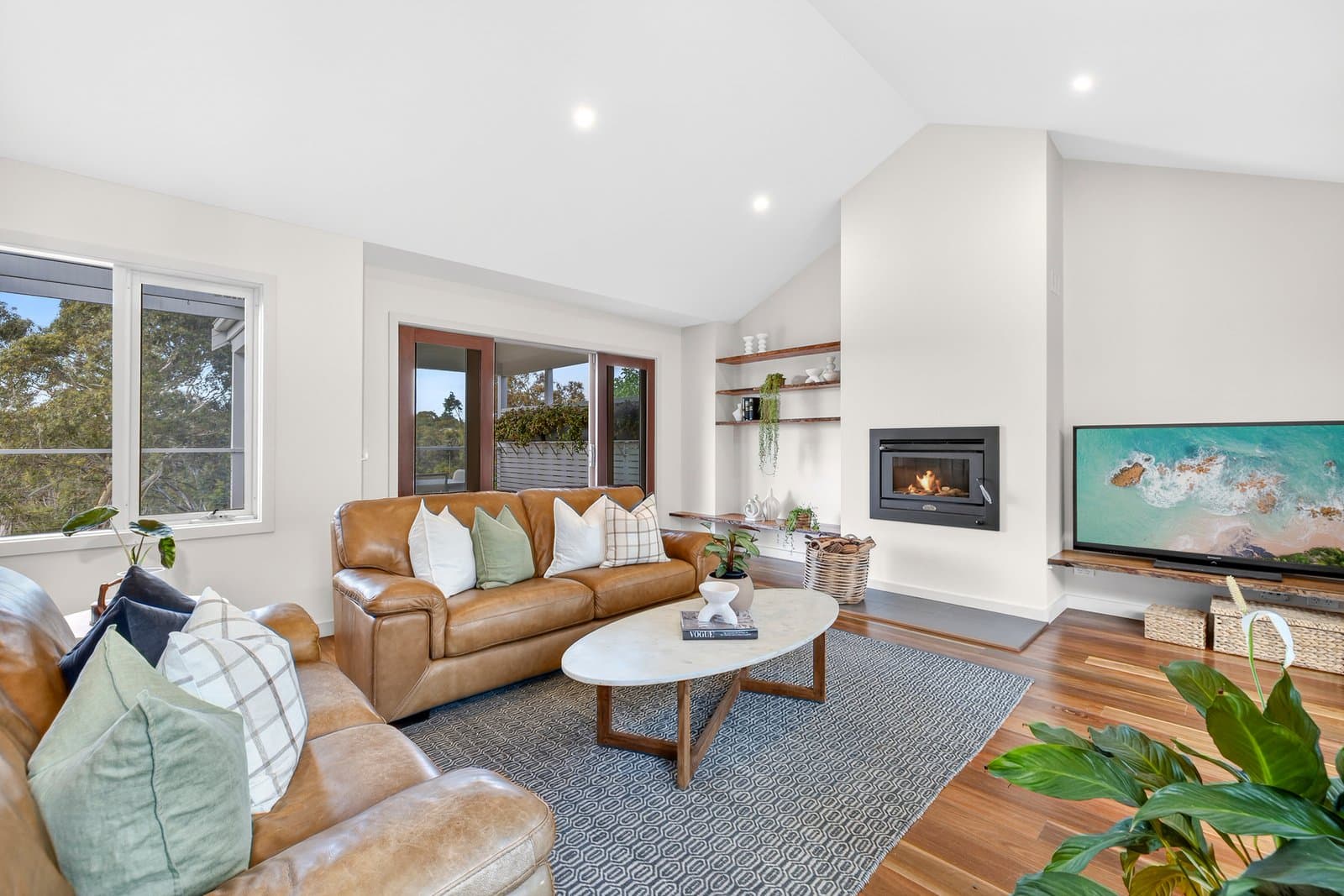 20 Carrol Grove, Mount Waverley, Mount Waverley - Thumbnail 5