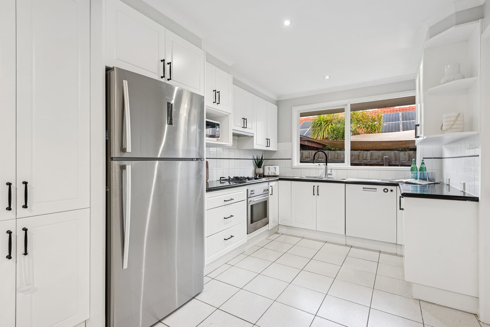 32 Campbell Grove, Dingley Village, Dingley Village - Thumbnail 4
