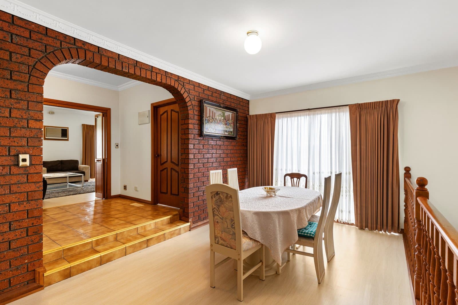 9 Chipping Hill Court, Wheelers Hill, Wheelers Hill - Thumbnail 4