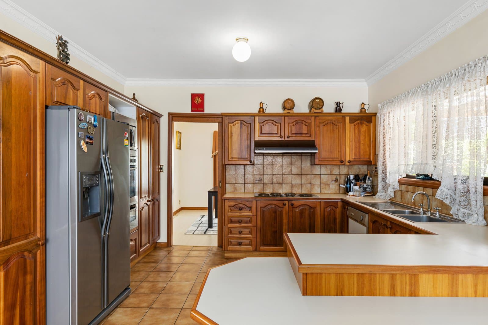 9 Chipping Hill Court, Wheelers Hill, Wheelers Hill - Thumbnail 7