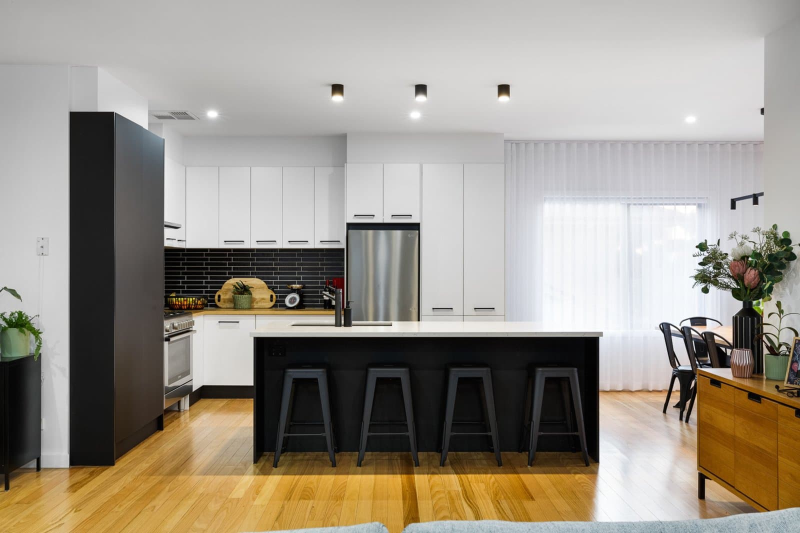 31 St Andrews Place, Lake Gardens, Lake Gardens - Thumbnail 6