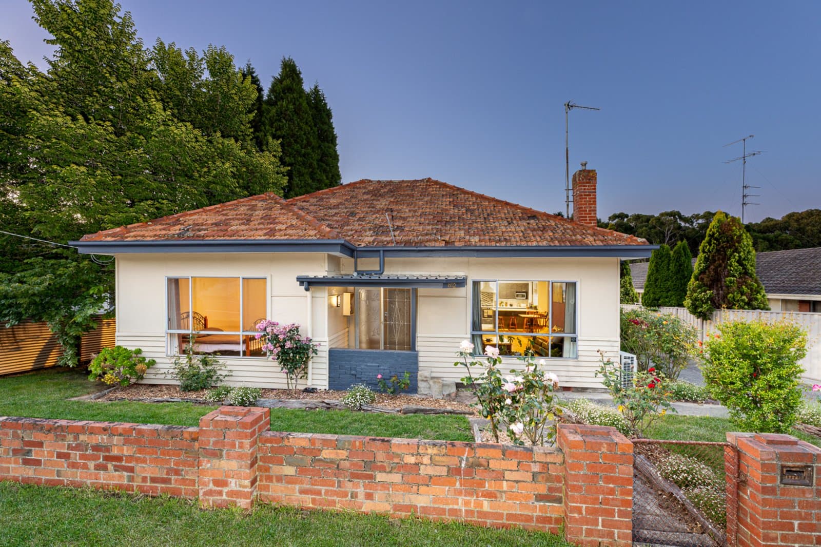 812 Humffray Street South, Mount Pleasant, Mount Pleasant - Thumbnail 3