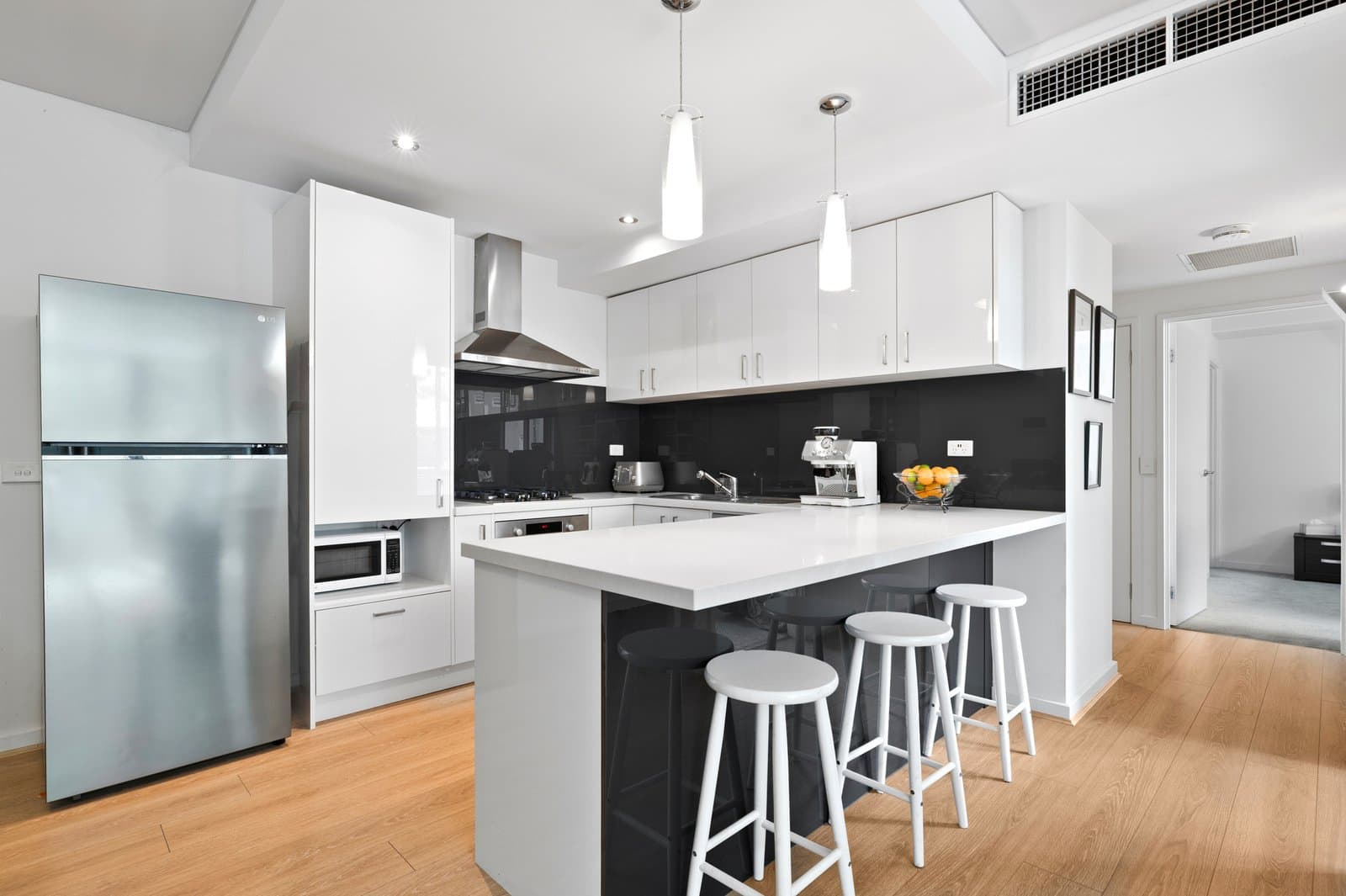 6/50 Johnston Street, Port Melbourne, Port Melbourne - Thumbnail 5