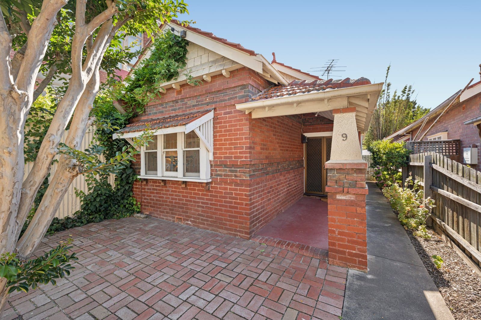 9 Hornby Street, Windsor, Windsor - Thumbnail 3