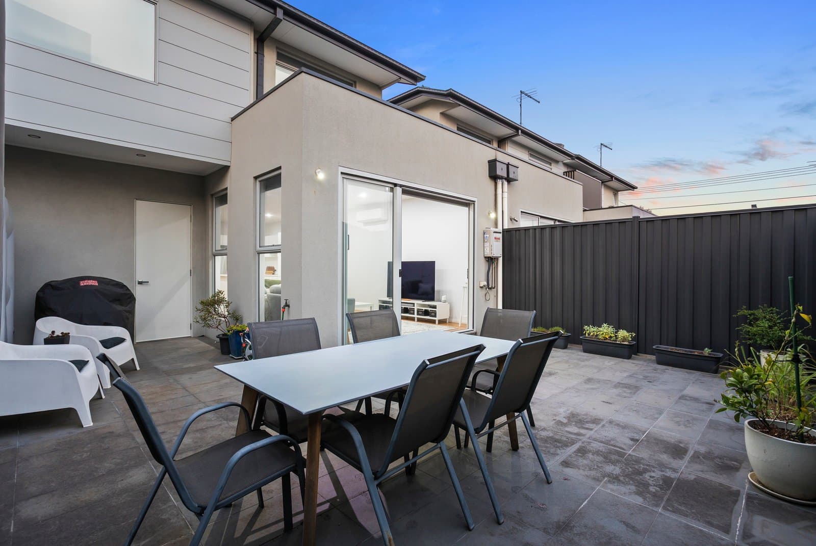 3A Brunel Street, South Kingsville, South Kingsville - Thumbnail 2