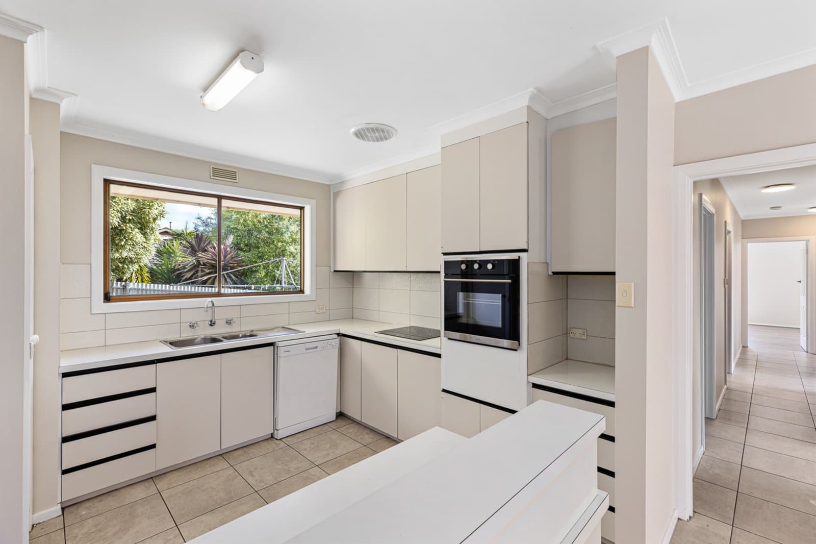 1 Yarana Drive, Mount Helen, Mount Helen - Thumbnail 5