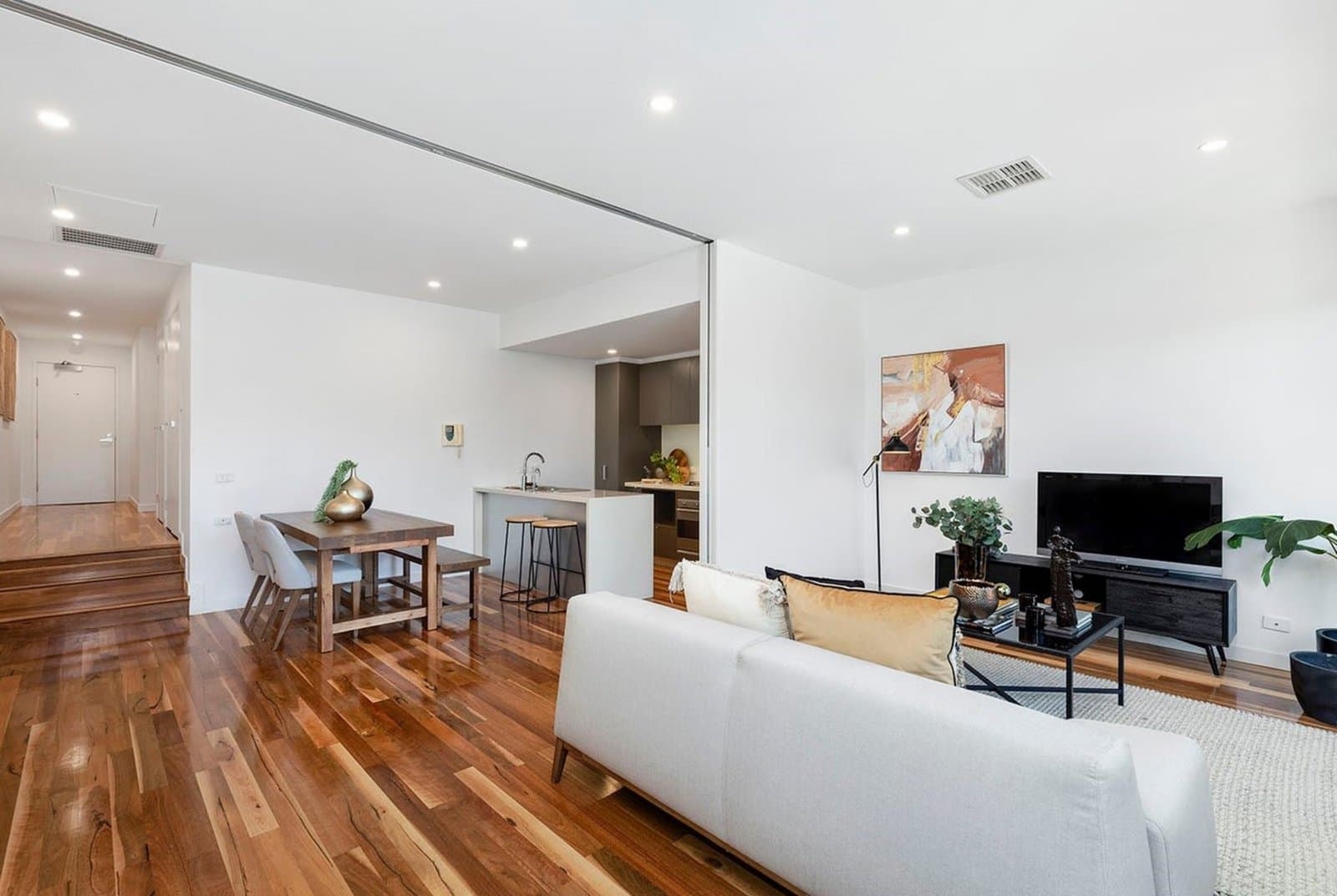 2/82-84 Bluff Road, Black Rock, Black Rock - Thumbnail 3