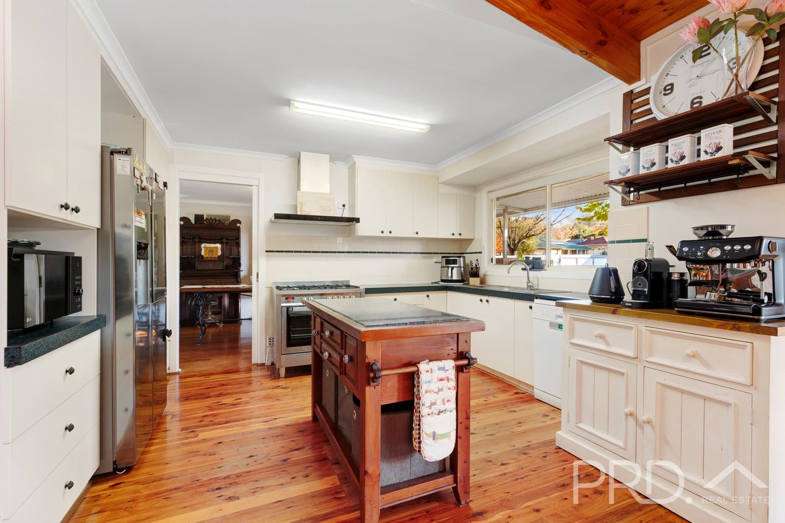 88 Lockhart Street, ADELONG NSW 2729, Adelong - Thumbnail 2