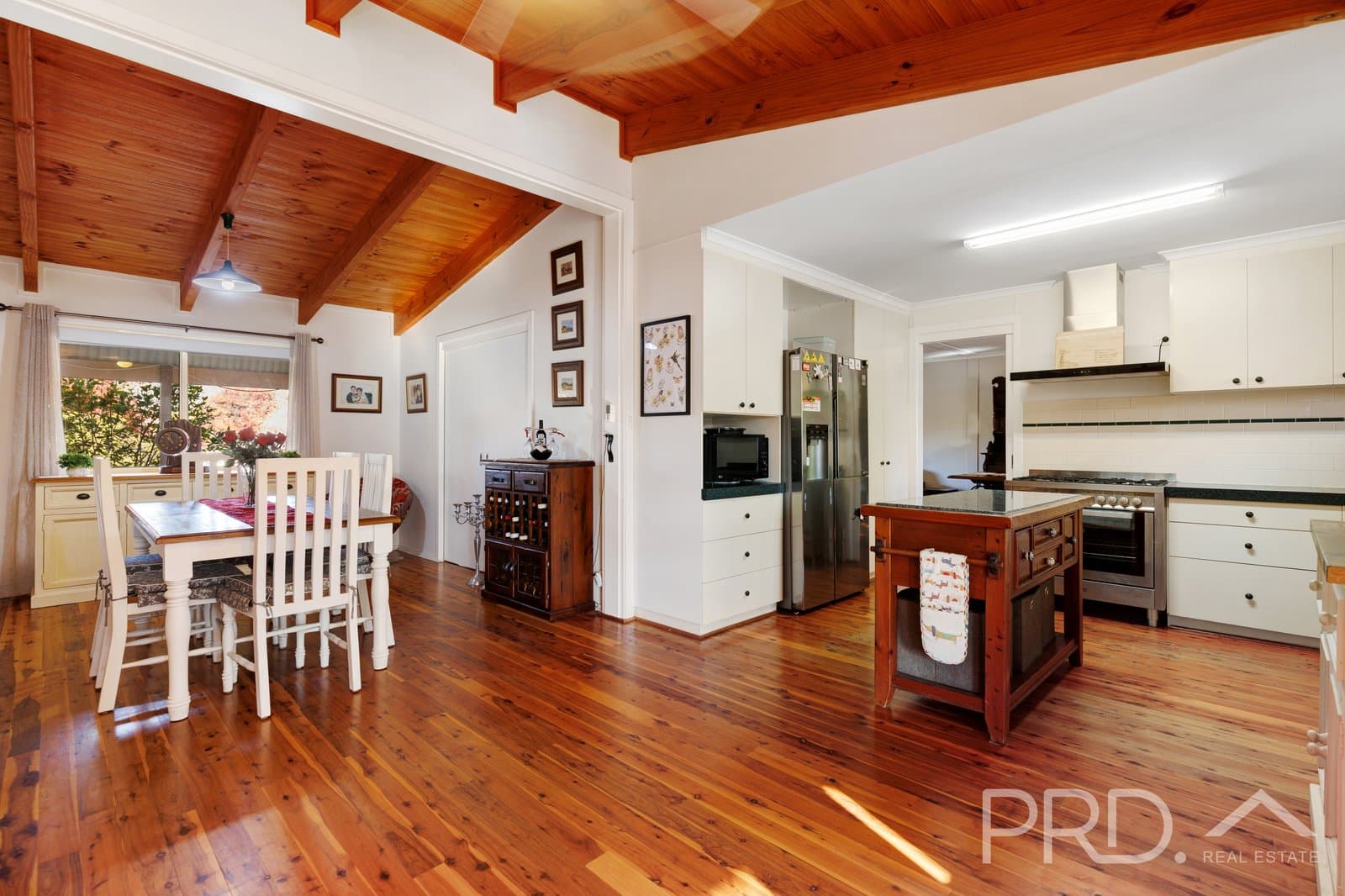 88 Lockhart Street, ADELONG NSW 2729, Adelong - Thumbnail 4