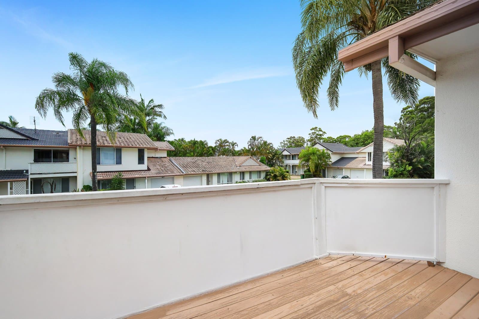 8/2 St Kevins Avenue, BENOWA QLD 4217, Benowa Property Image - Thumbnail 6