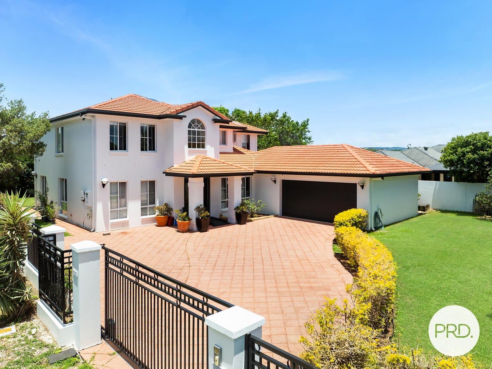 11 Oxford Place, ARUNDEL QLD 4214, Arundel - Image 1