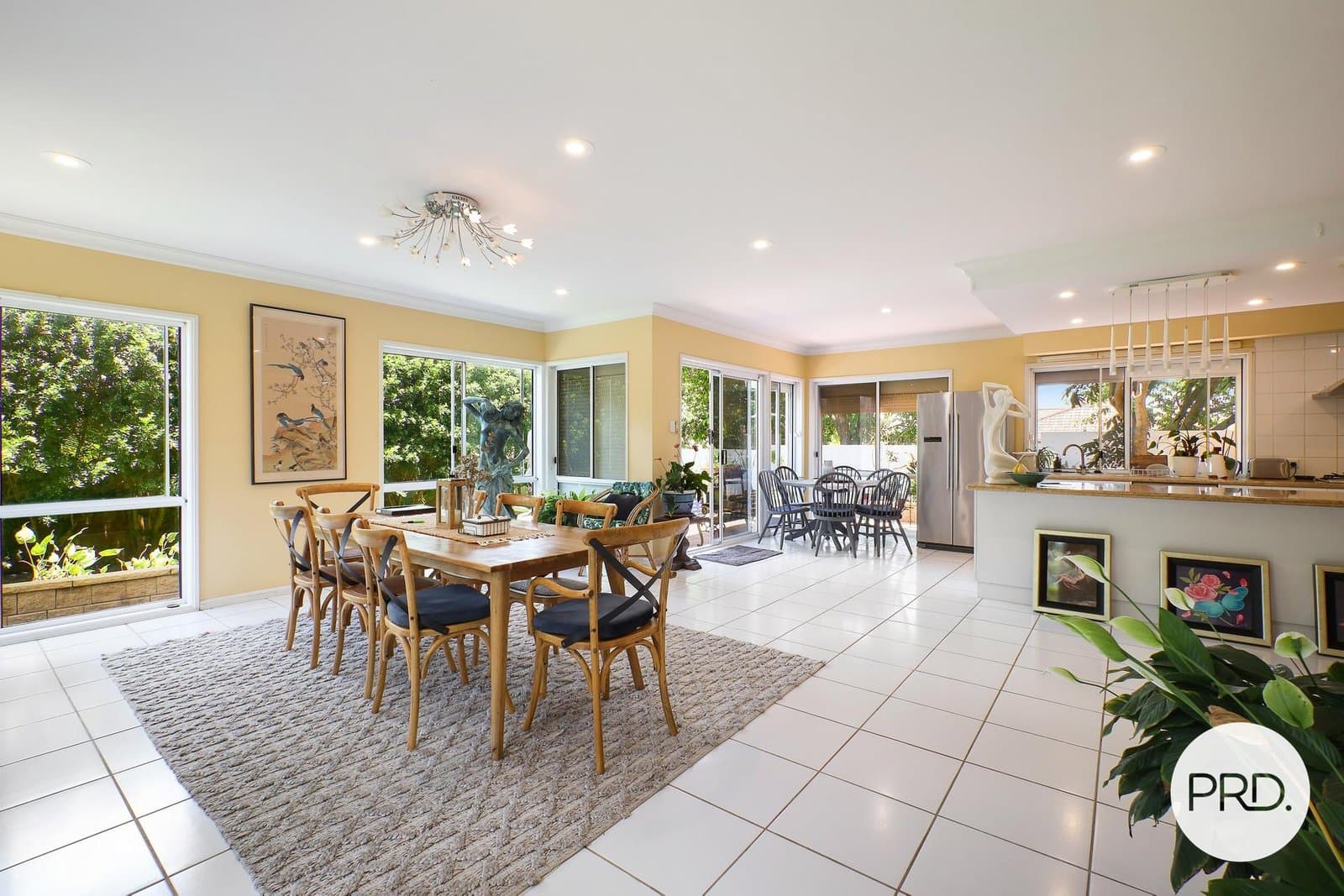 11 Oxford Place, ARUNDEL QLD 4214, Arundel - Thumbnail 2