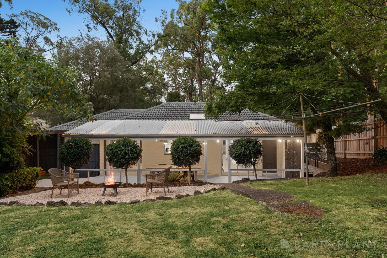 10 Anne Street, Emerald, VIC 3782, Emerald - Thumbnail 2