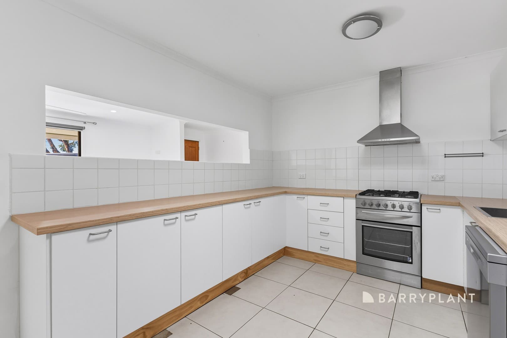 137 Duncan Drive, Pakenham, VIC 3810, Pakenham - Thumbnail 3