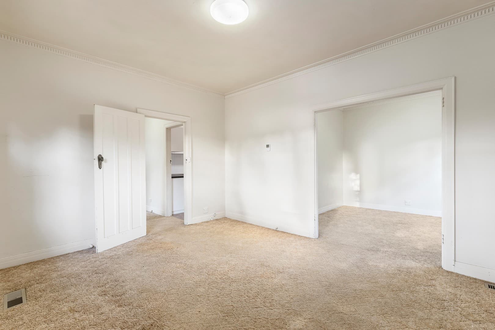 13 Alexander Street, Mitcham, VIC 3132, Mitcham - Thumbnail 5
