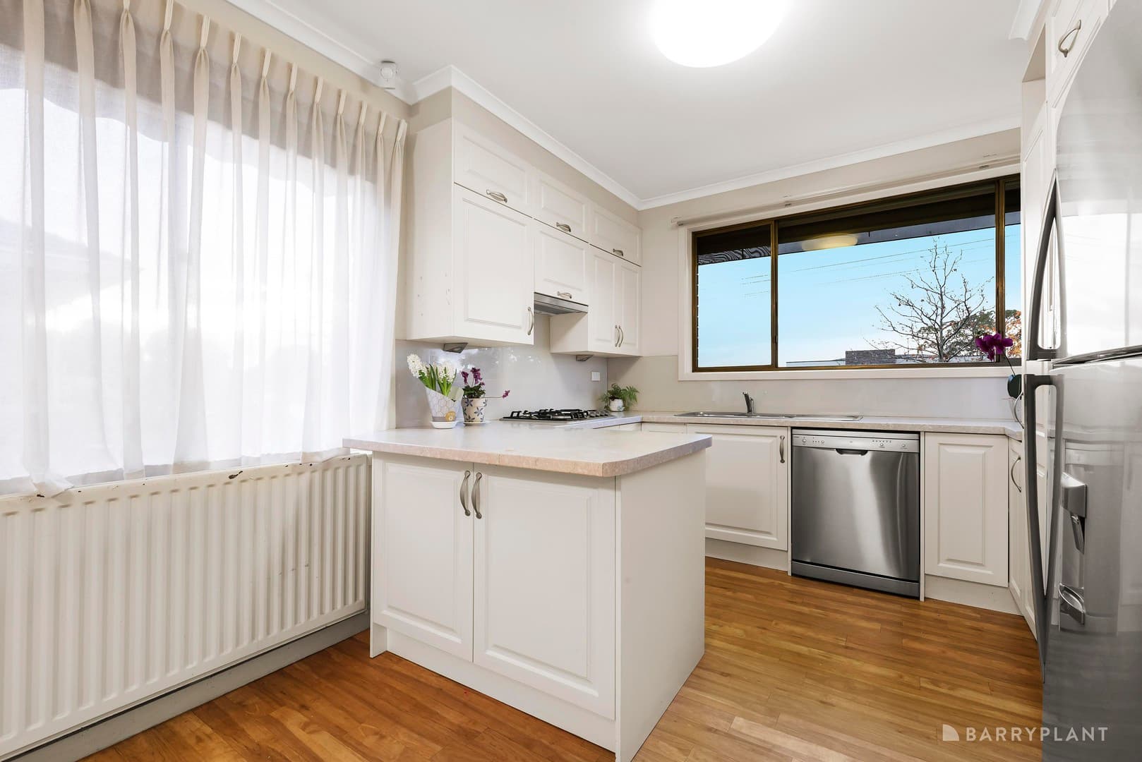 22 Tracey Street, Doncaster East, VIC 3109, Doncaster East - Thumbnail 5