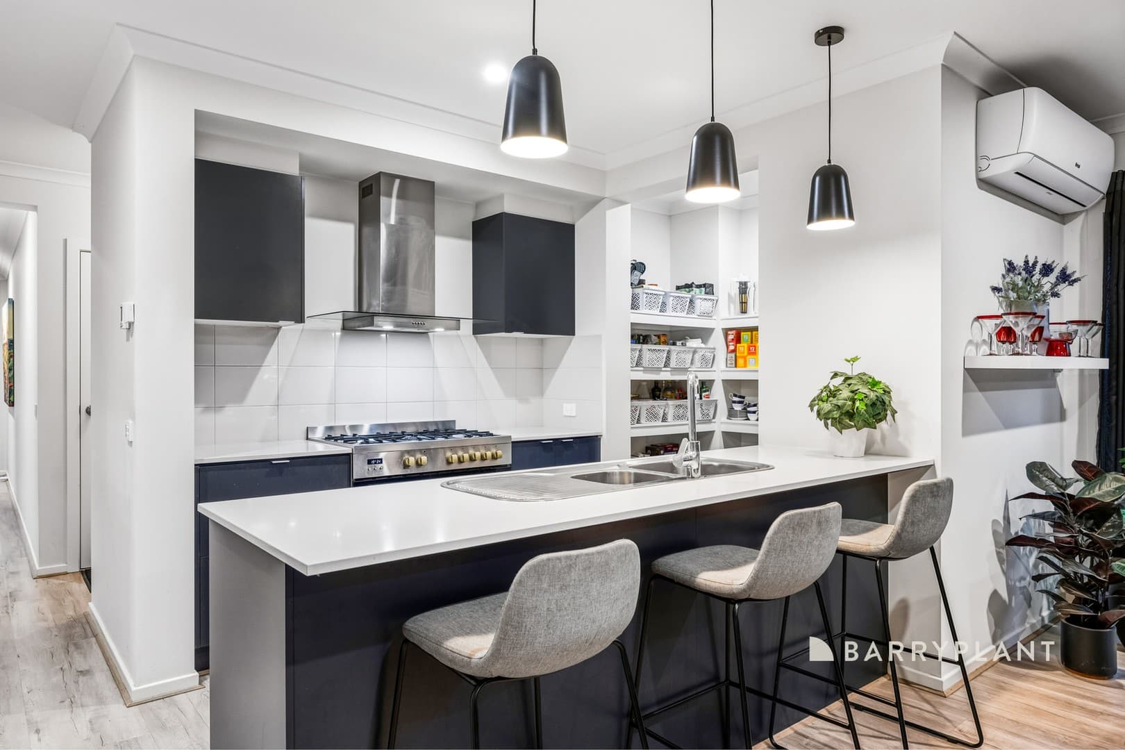 2 Bruin Street, Clyde North, VIC 3978, Clyde North - Thumbnail 3