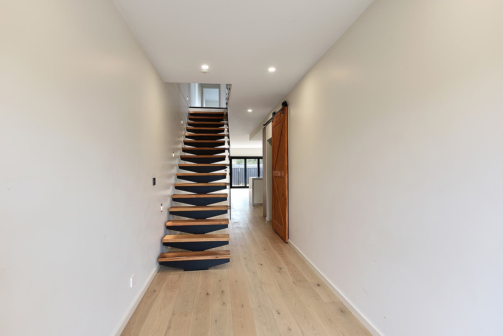 182A Purinuan Road, Reservoir, VIC 3073, Reservoir - Thumbnail 4