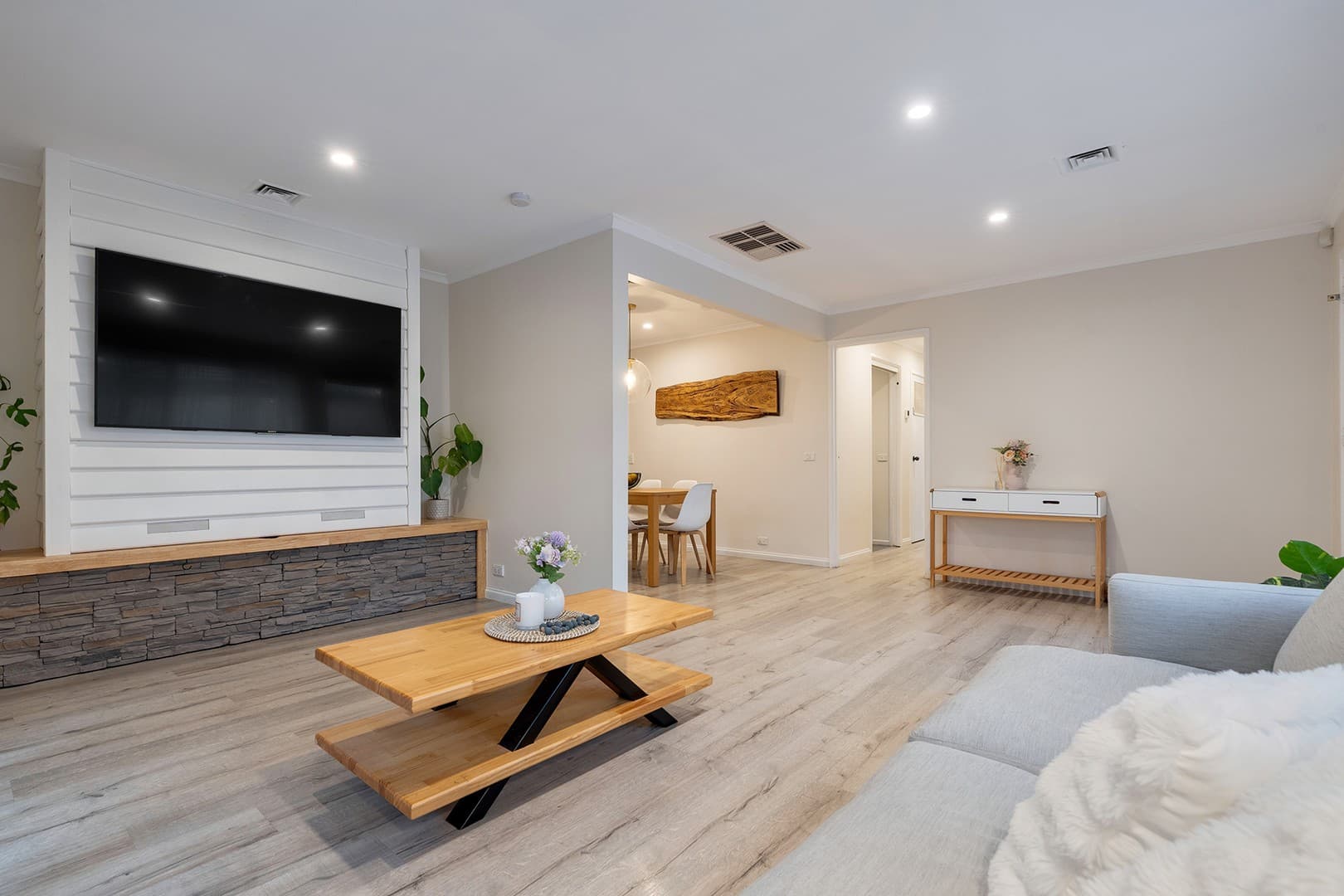 19 Hornsby Avenue, Westmeadows, VIC 3049, Westmeadows - Thumbnail 3