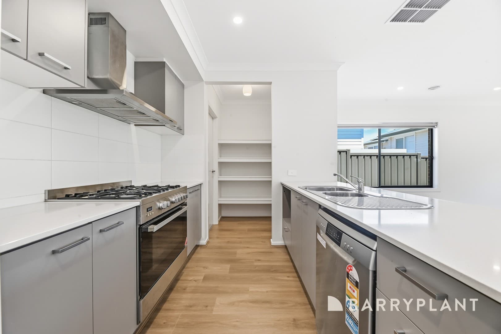 20 Masquerade Road, Berwick, VIC 3806, Berwick - Thumbnail 5