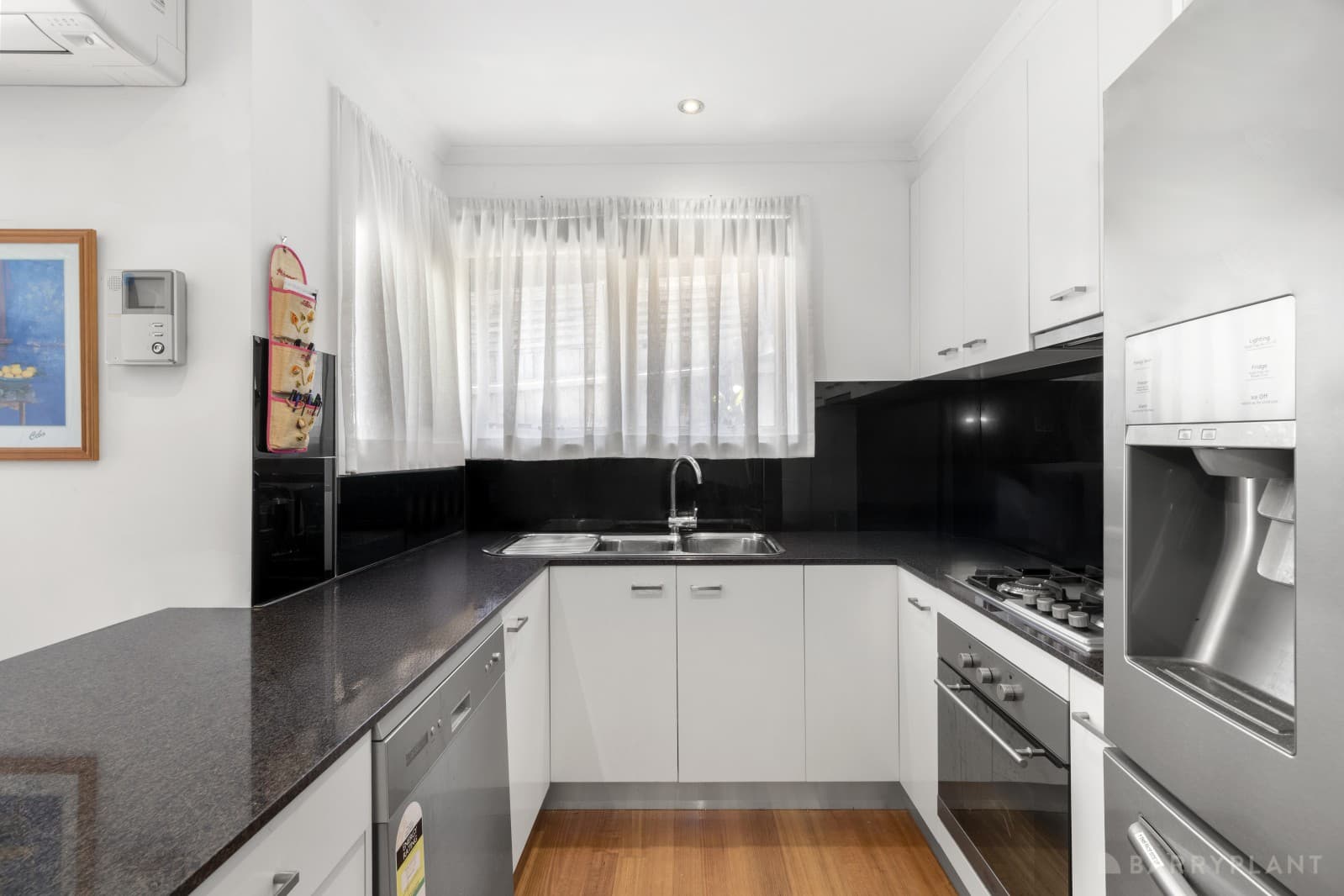 4 Lindell Street, Noble Park North, VIC 3174, Noble Park North - Thumbnail 3