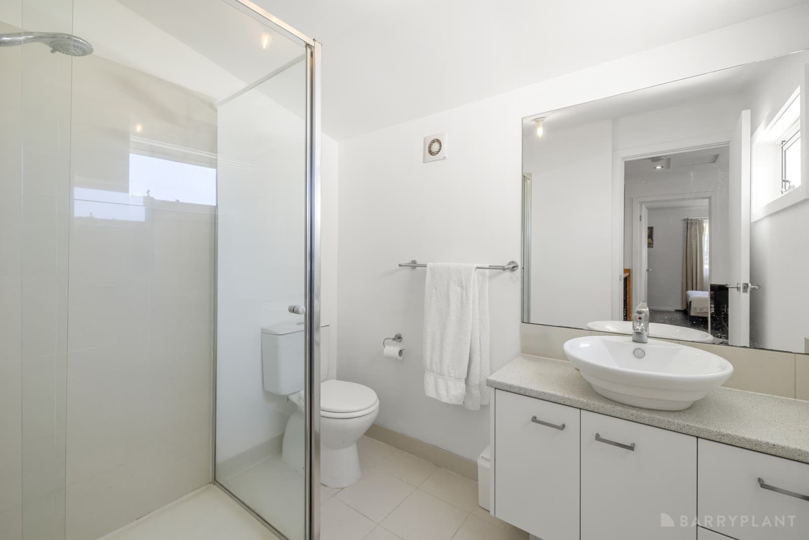 4 Lindell Street, Noble Park North, VIC 3174, Noble Park North - Thumbnail 8