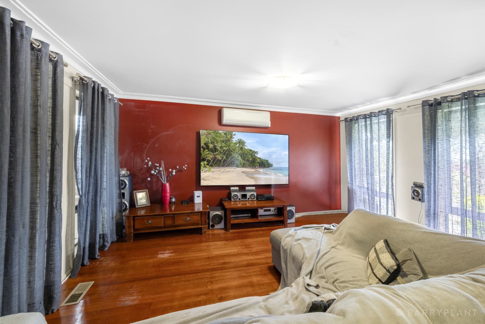 7 Howson Close, Endeavour Hills, VIC 3802, Endeavour Hills - Thumbnail 2