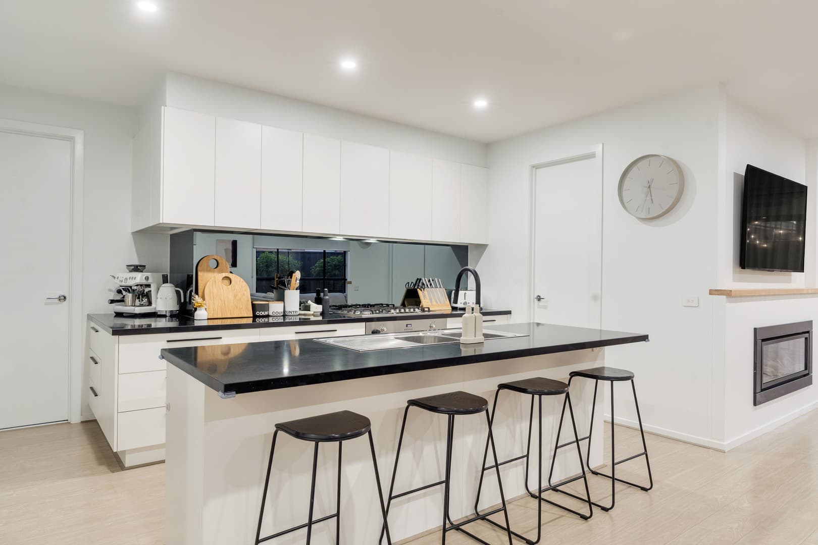 30 Heron Drive, Mickleham, VIC 3064, Mickleham - Thumbnail 5
