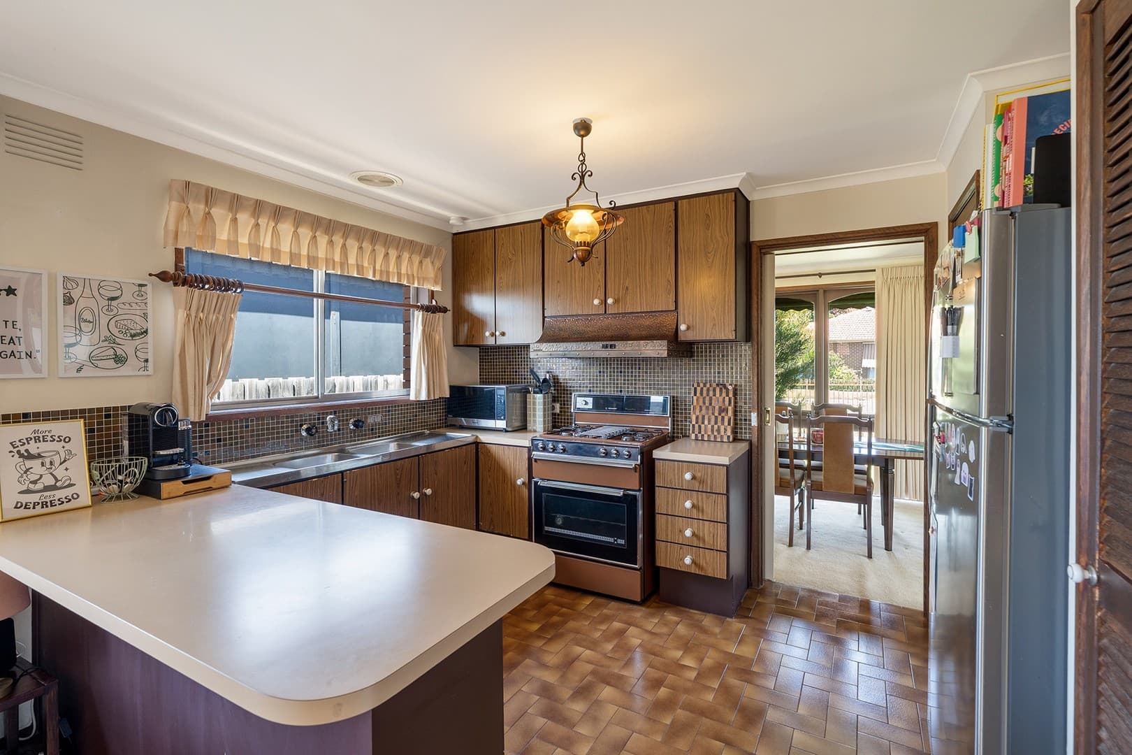 4 Burbank Avenue, Gladstone Park, VIC 3043, Gladstone Park - Thumbnail 8