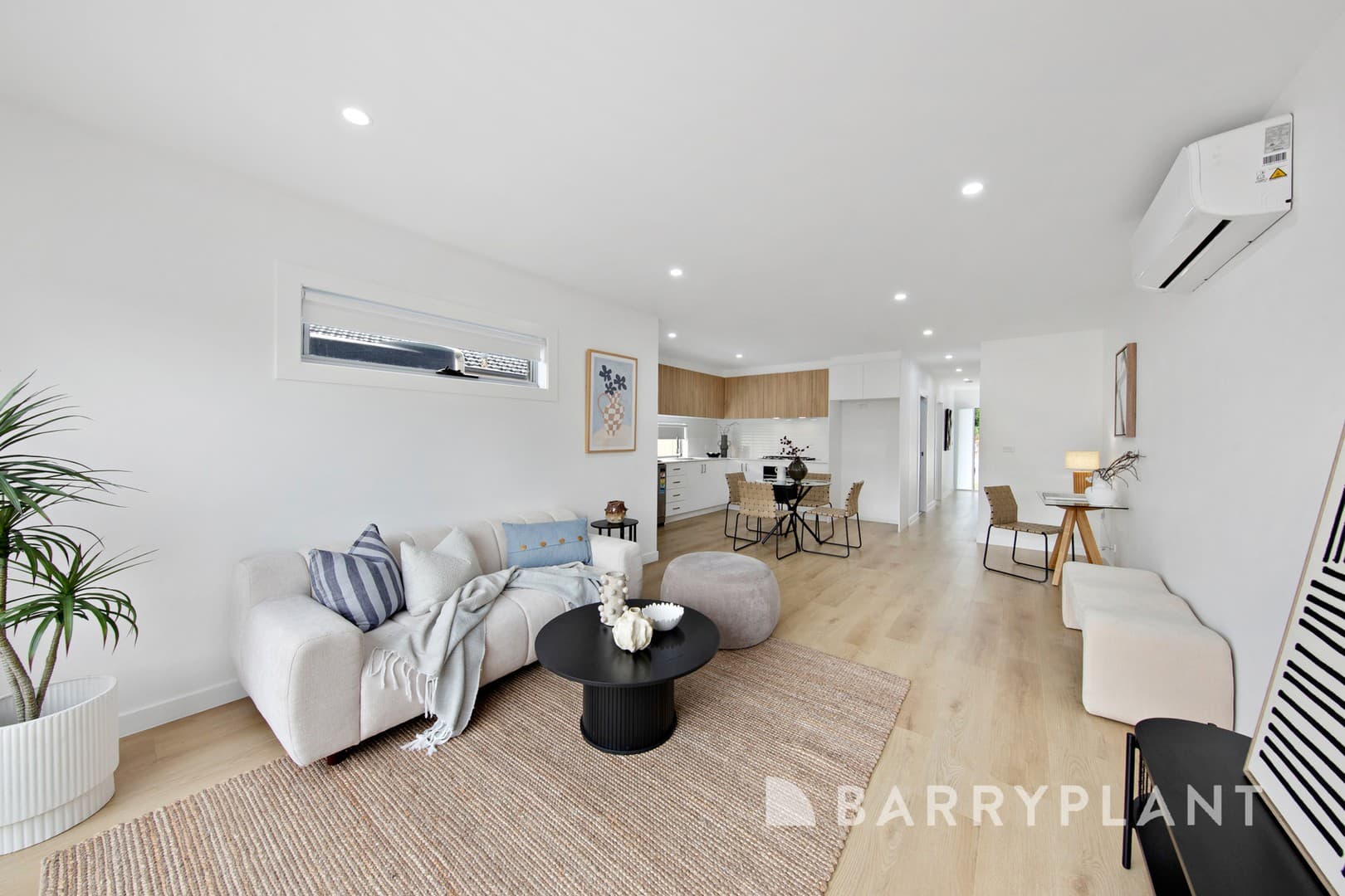 1/10 George Street, St Albans, VIC 3021, St Albans - Thumbnail 3