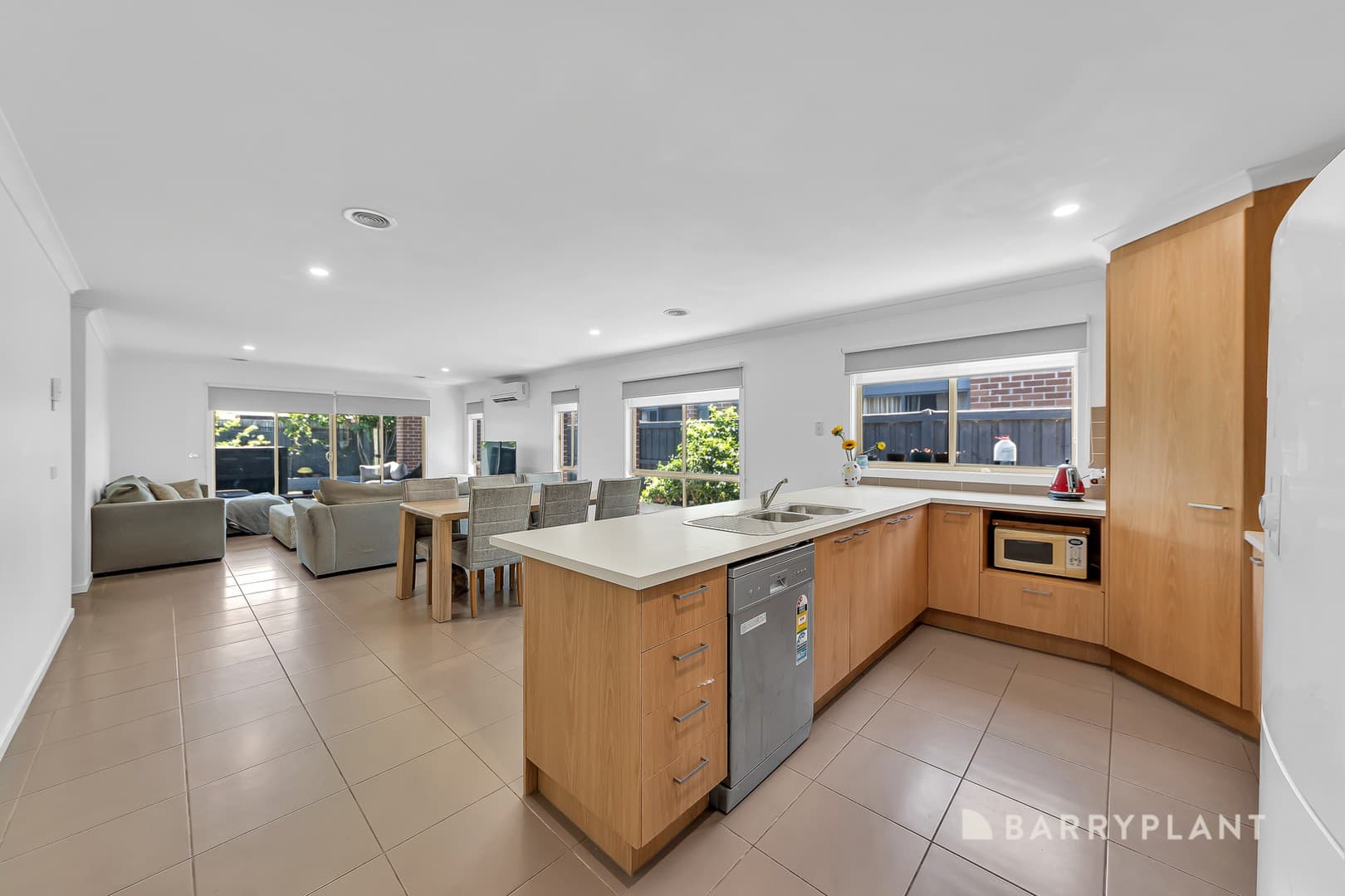19 Stoneyfell Road, Point Cook, VIC 3030, Point Cook - Thumbnail 4